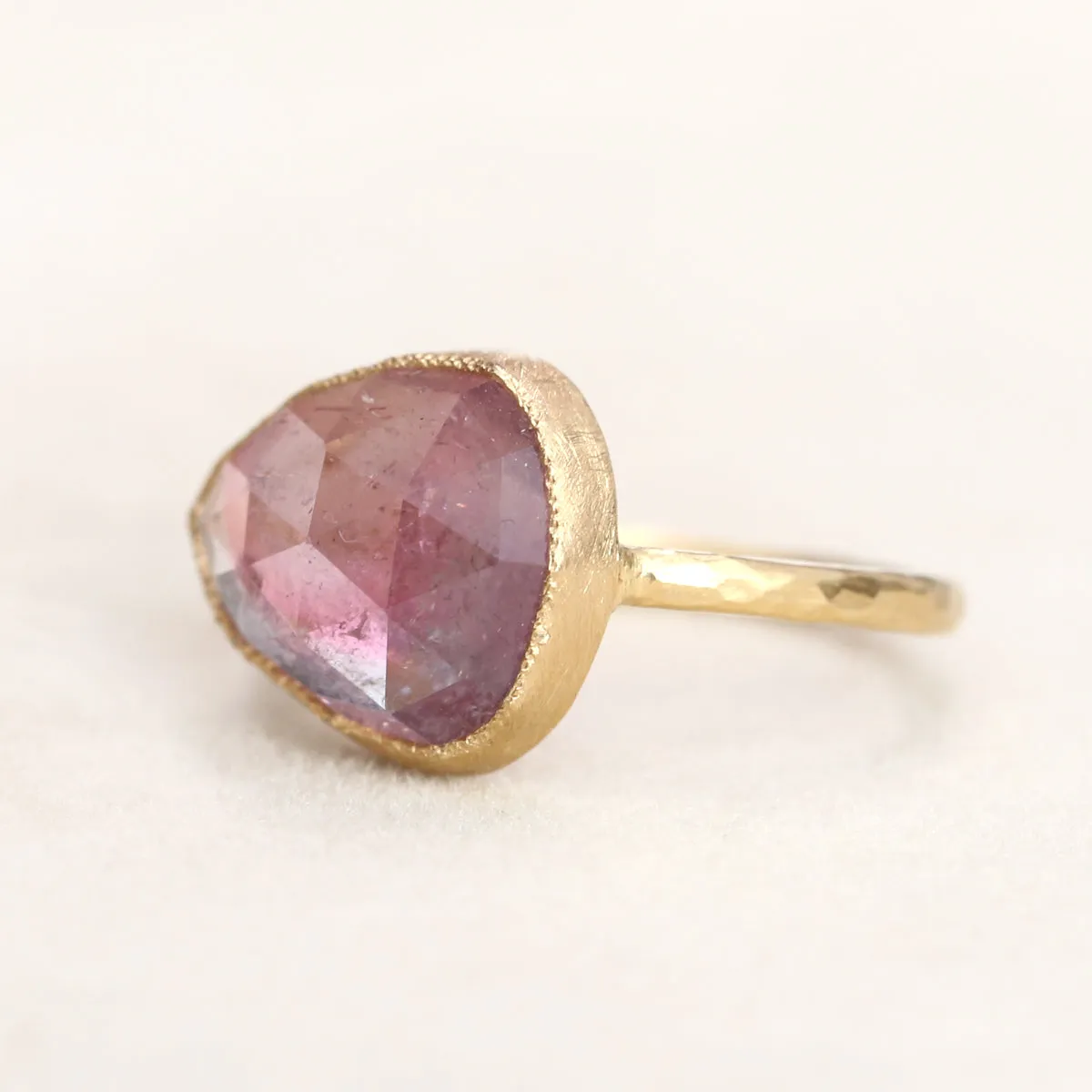 4.95ct pink grey tourmaline ring