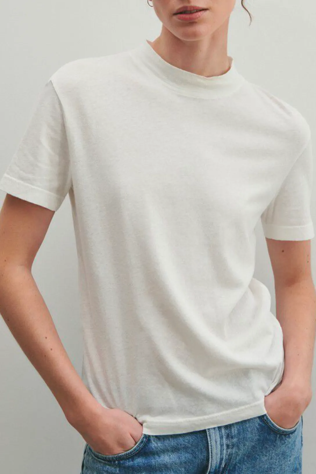 Aksun High Neck Tee - Blanc