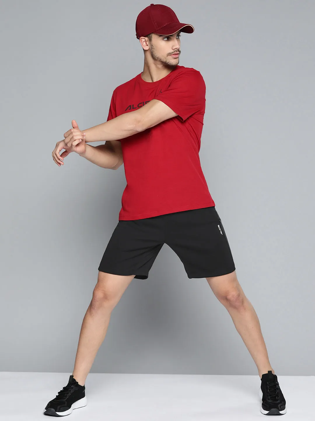 Alcis Men Solid Regular Fit Sports Shorts