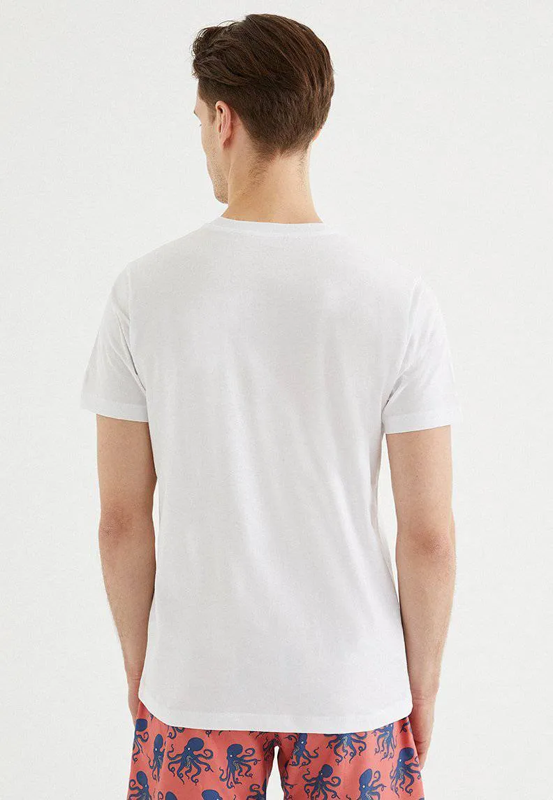 Beyaz Baskılı Bisiklet Yaka Pamuklu Regular Fit Erkek T-Shirt OCTOPUS