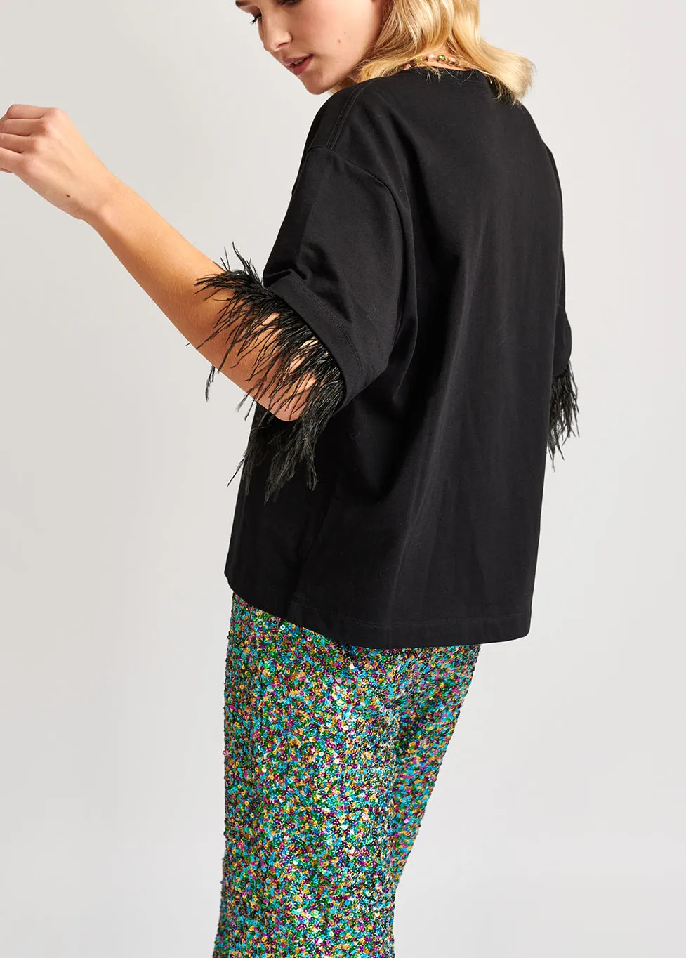 Black cotton-jersey t-shirt with feather trims