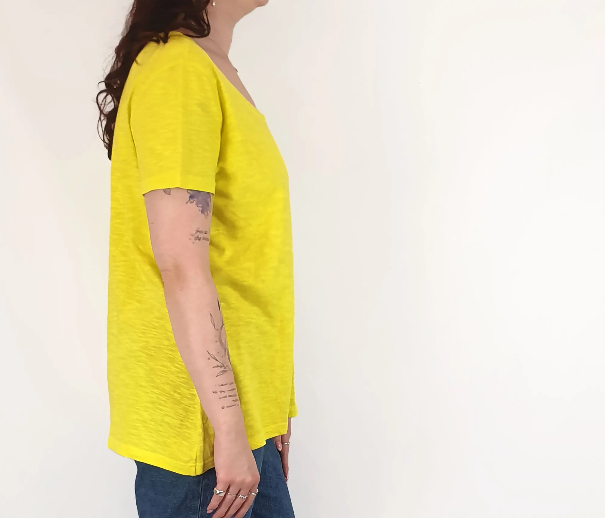 Blue Illusion vibrant yellow cotton top size M