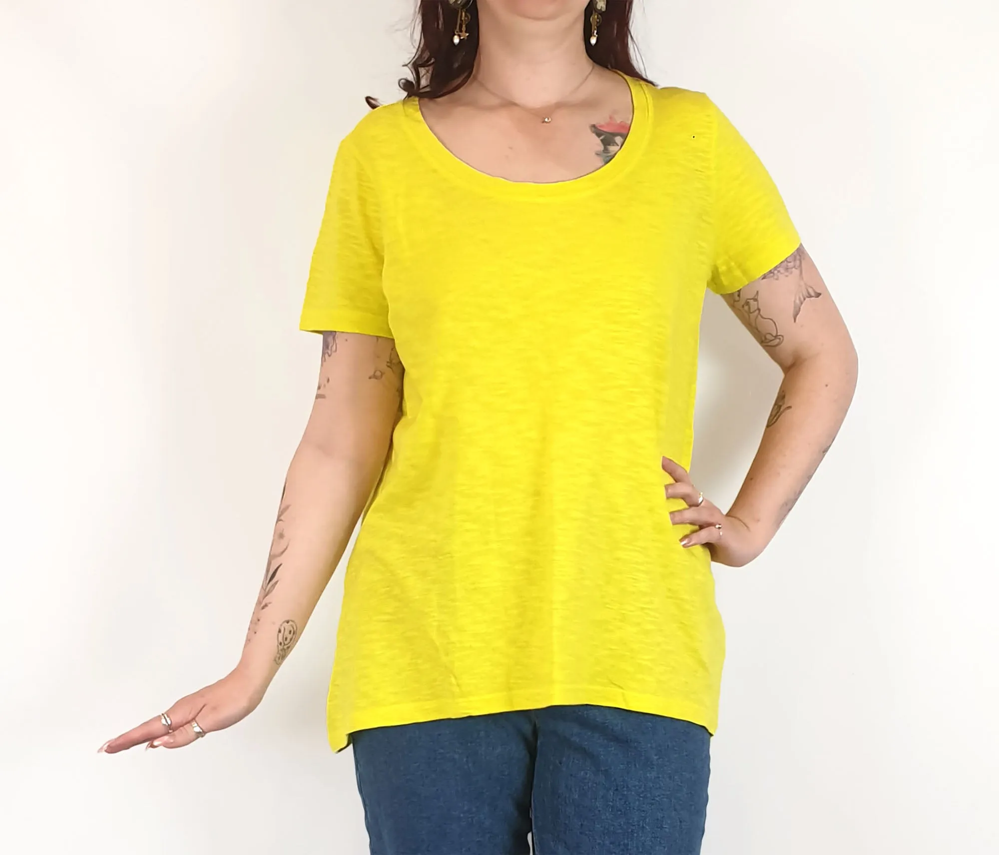 Blue Illusion vibrant yellow cotton top size M