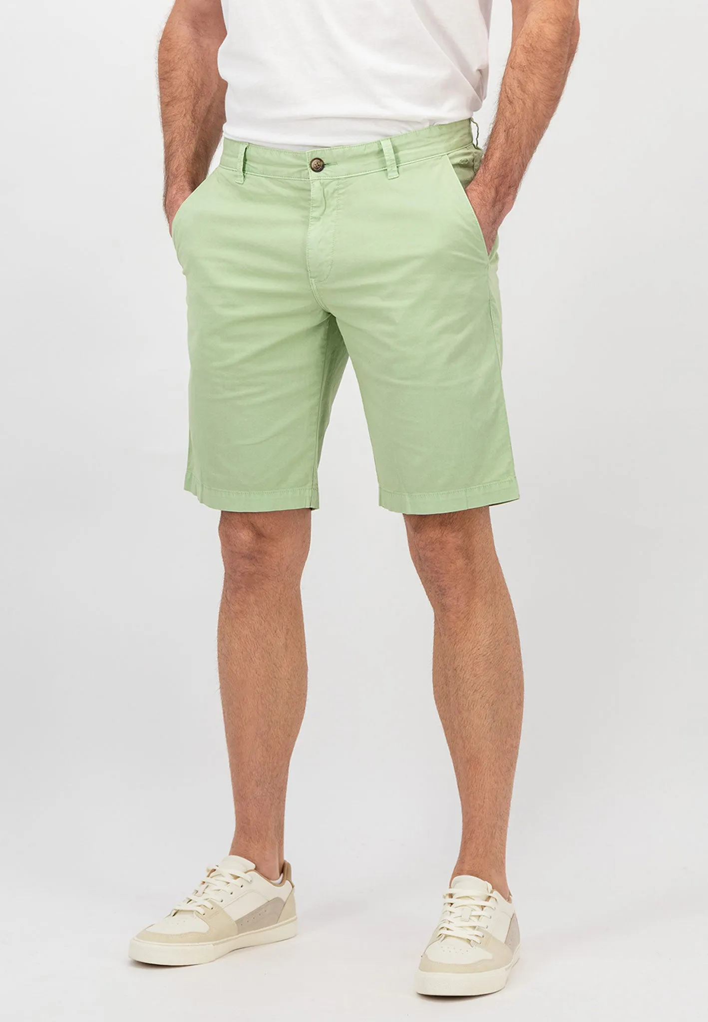 Casual-Fit Shorts mit leichtem Stretchanteil