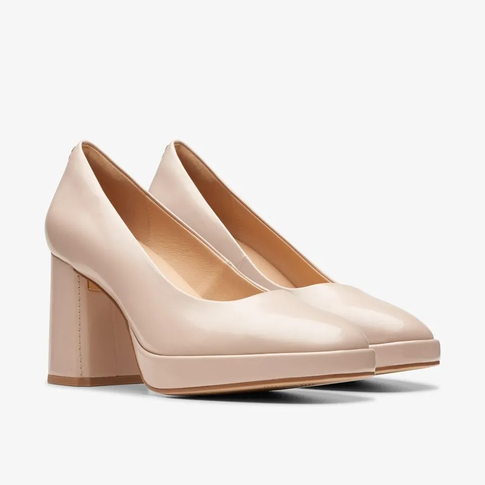 Clarks Women's Zoya85 Court Sand Patent 26176365