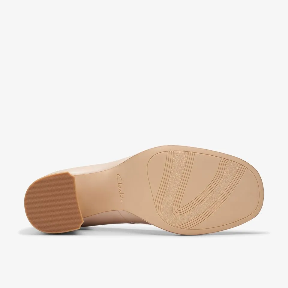 Clarks Women's Zoya85 Court Sand Patent 26176365
