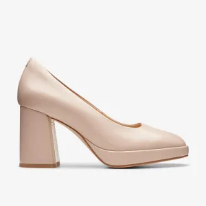 Clarks Women's Zoya85 Court Sand Patent 26176365