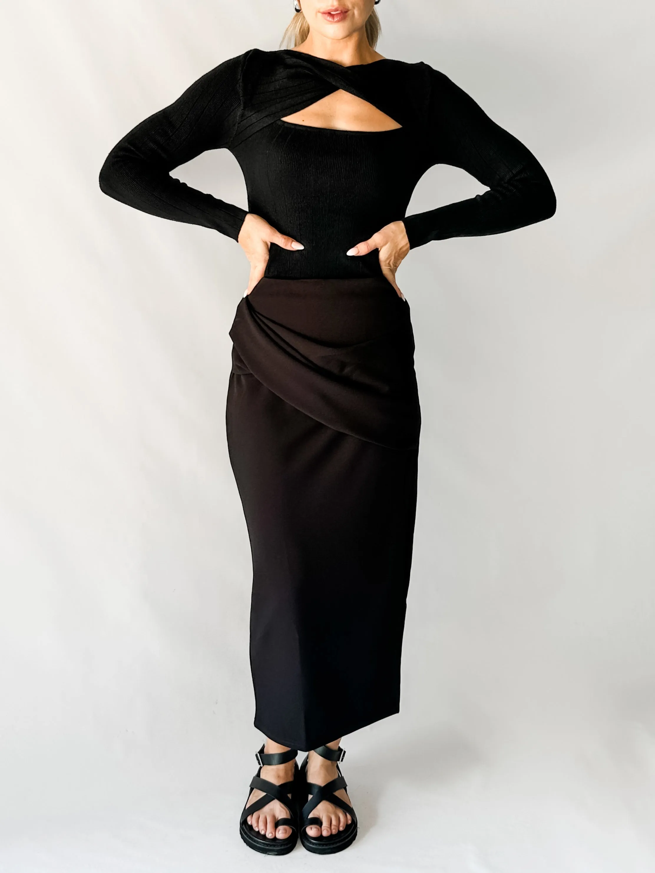 DIANA MIDI SKIRT - BLACK