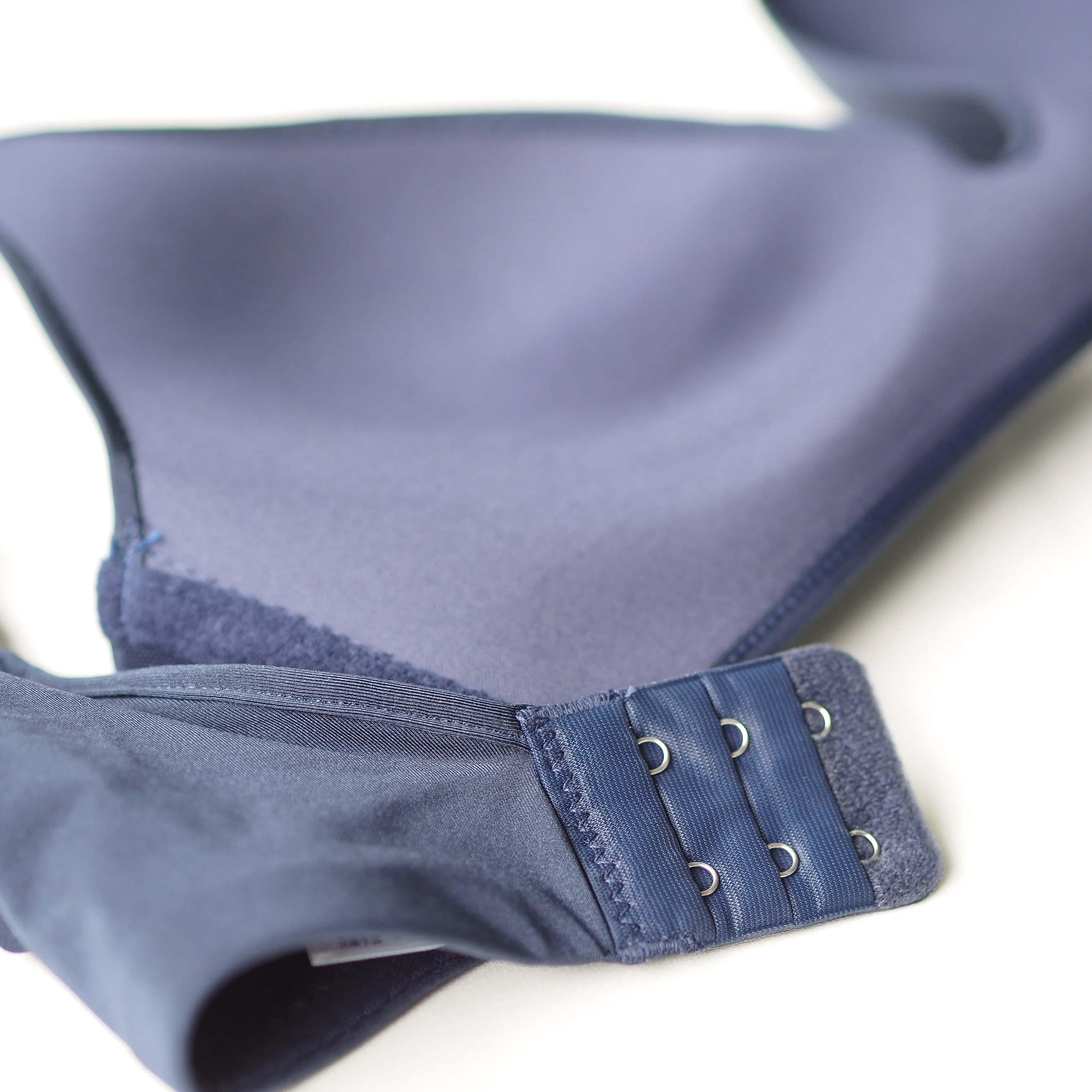 Everyday Carefree Wireless T-Shirt Bra in Twilight Blue (Size M Only)