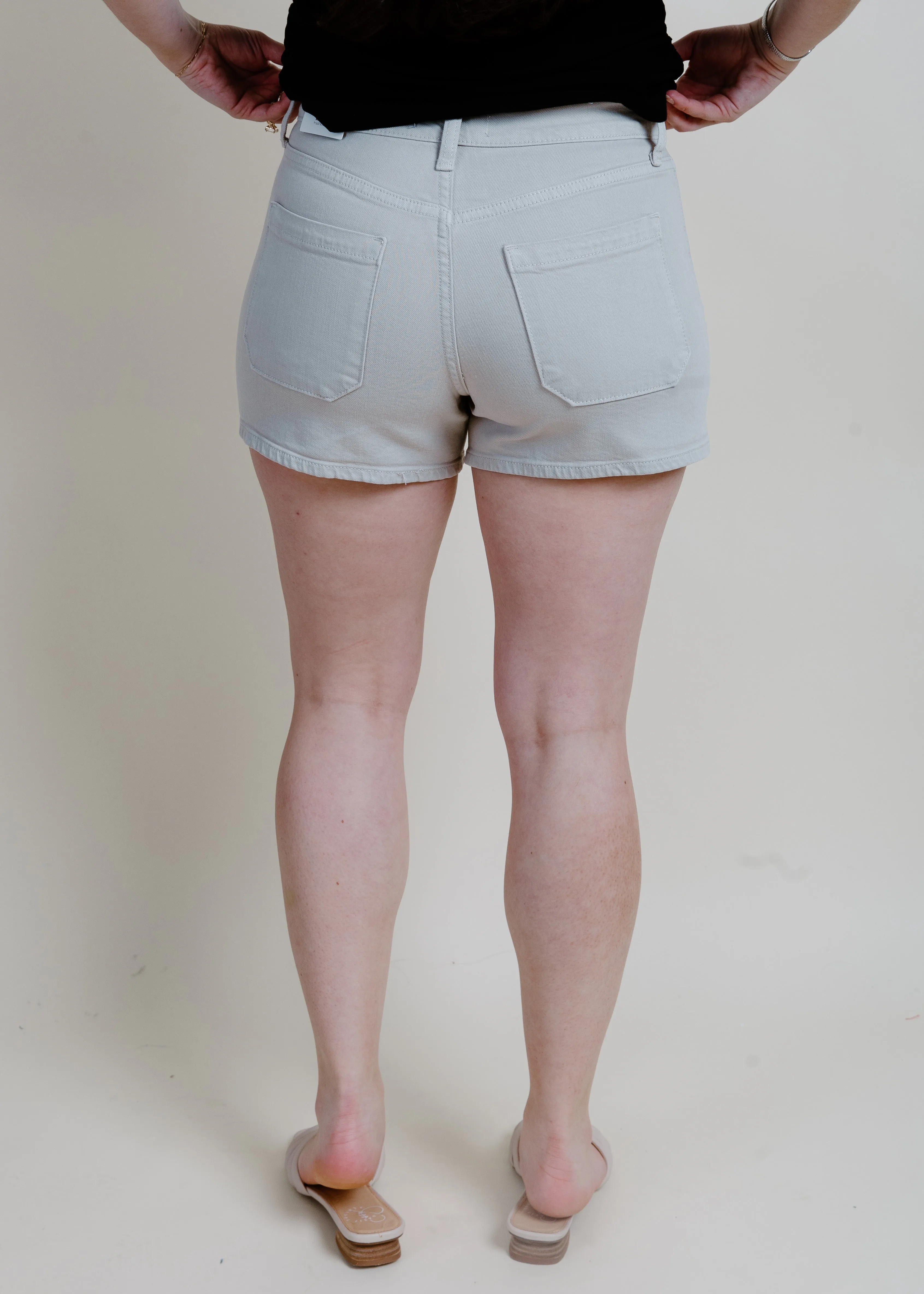 Farmers Market Patch Pocket Short - Sea Salt