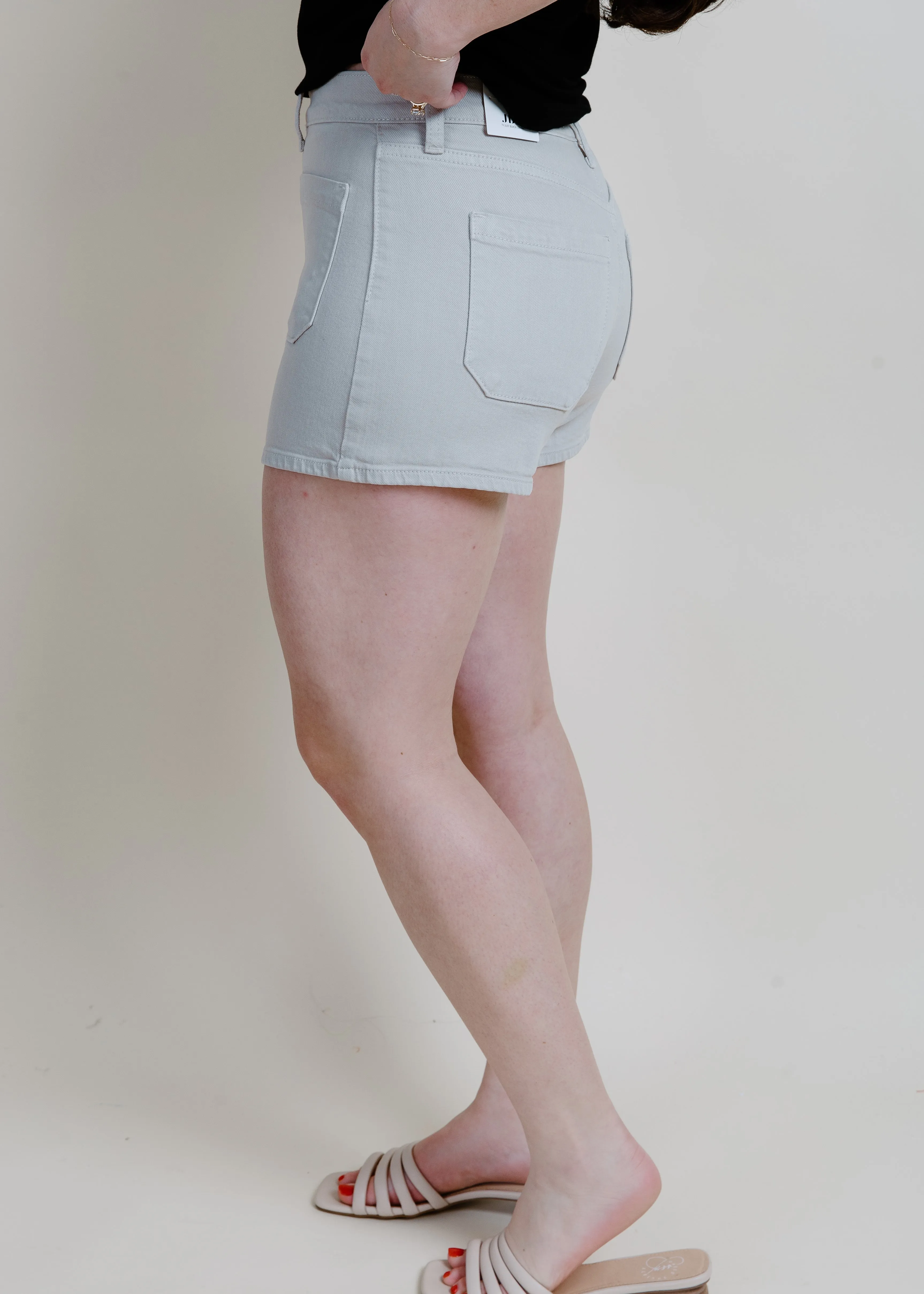 Farmers Market Patch Pocket Short - Sea Salt