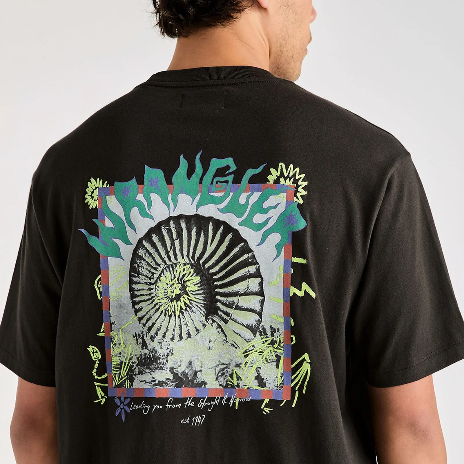 Fossil Shell Slacker Tee | Black
