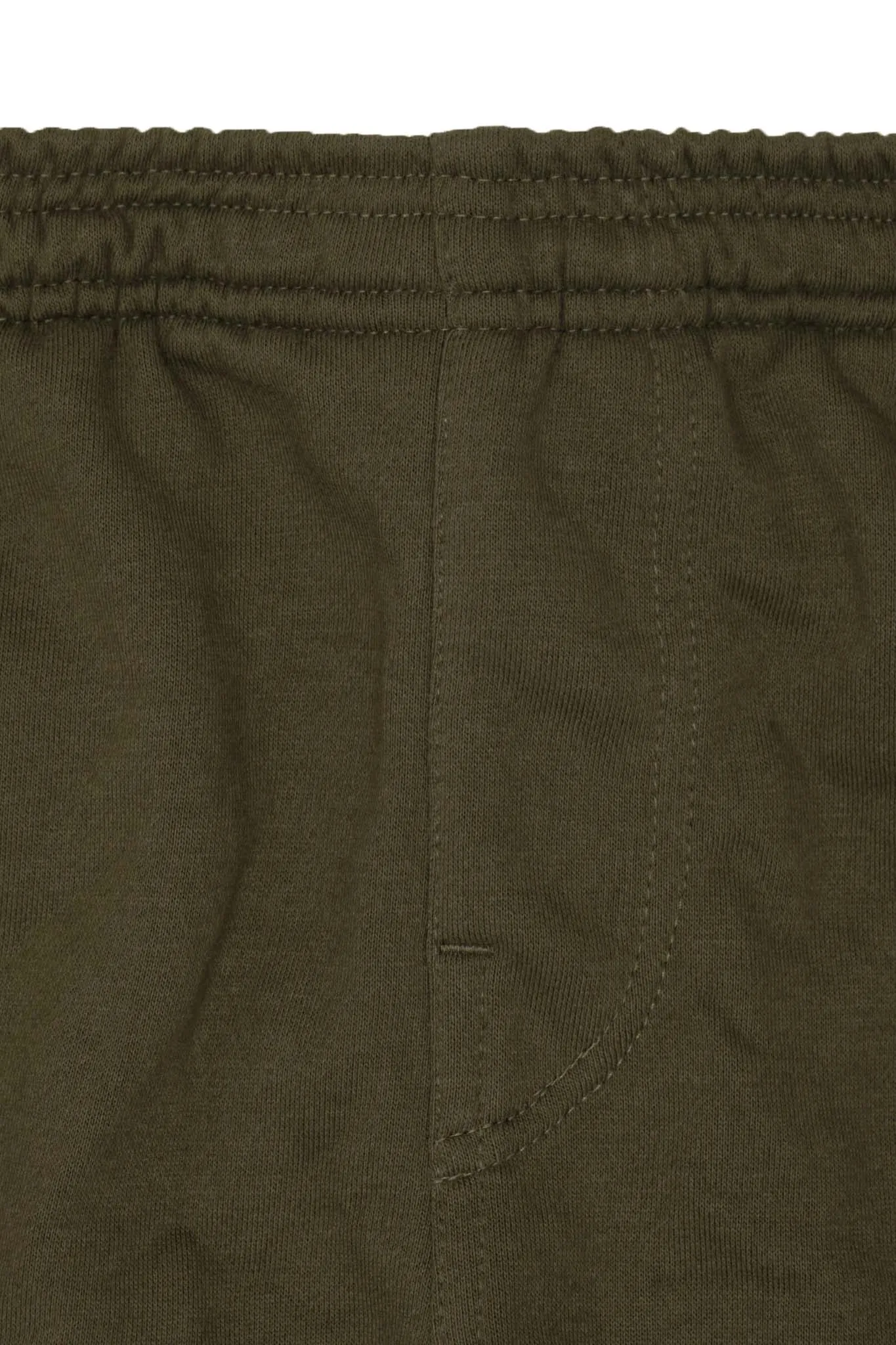 FRENCH TERRY RAW FINISH SWEATSHORTS IN OLIVE