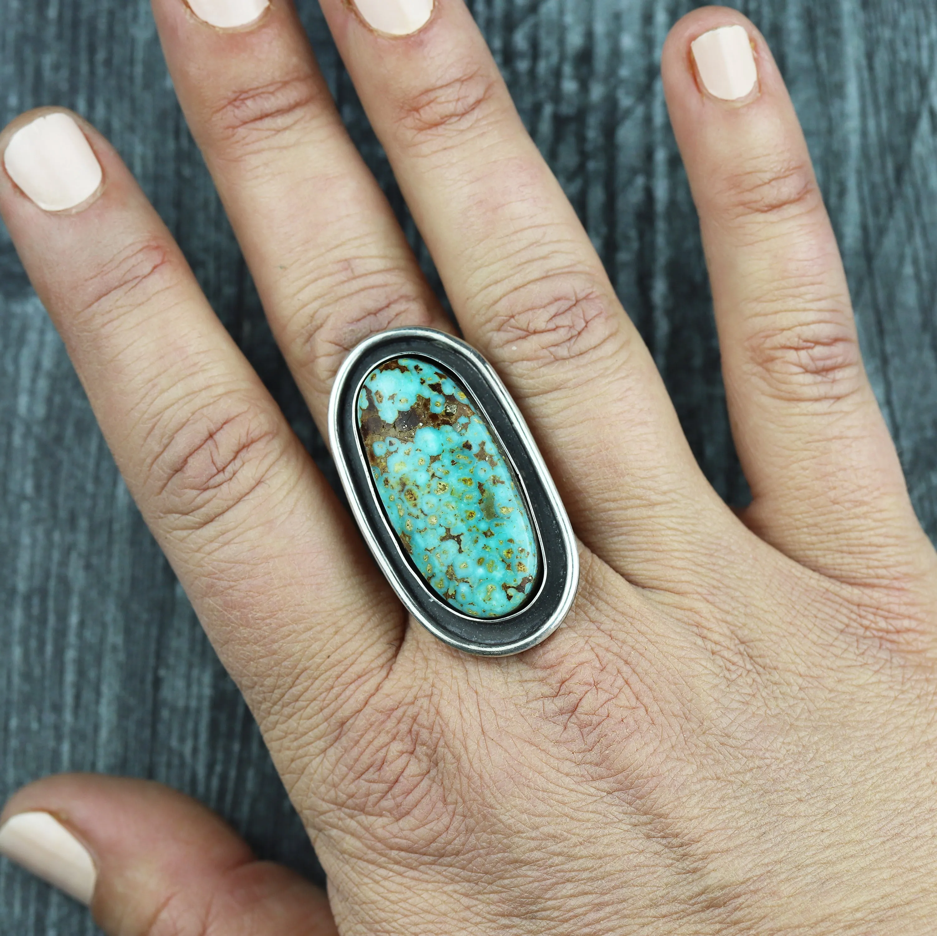 Kingman Turquoise Shadowbox Ring No.6