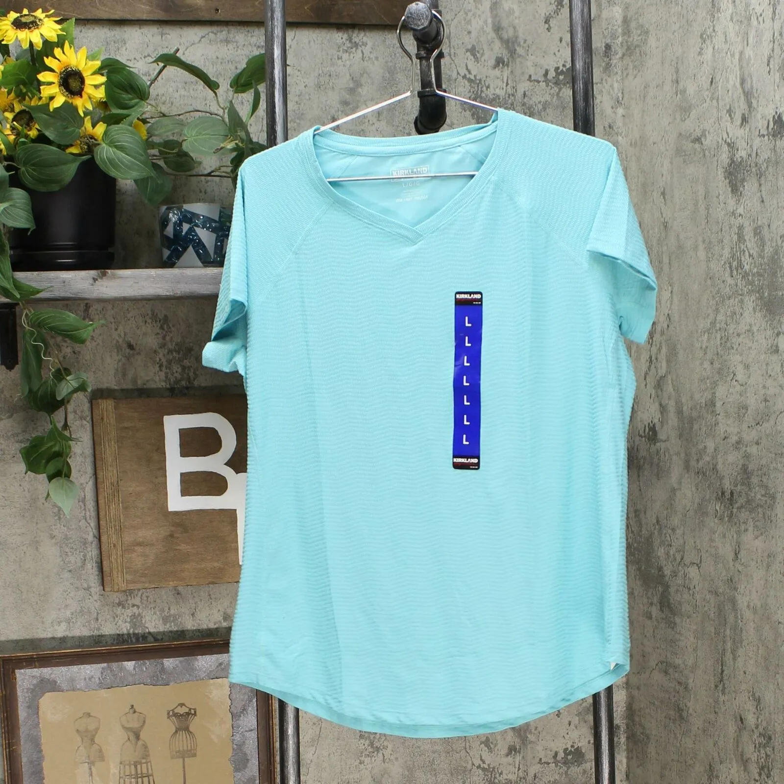 Kirkland Signature Women's Active V-Neck Textured T-Shirt