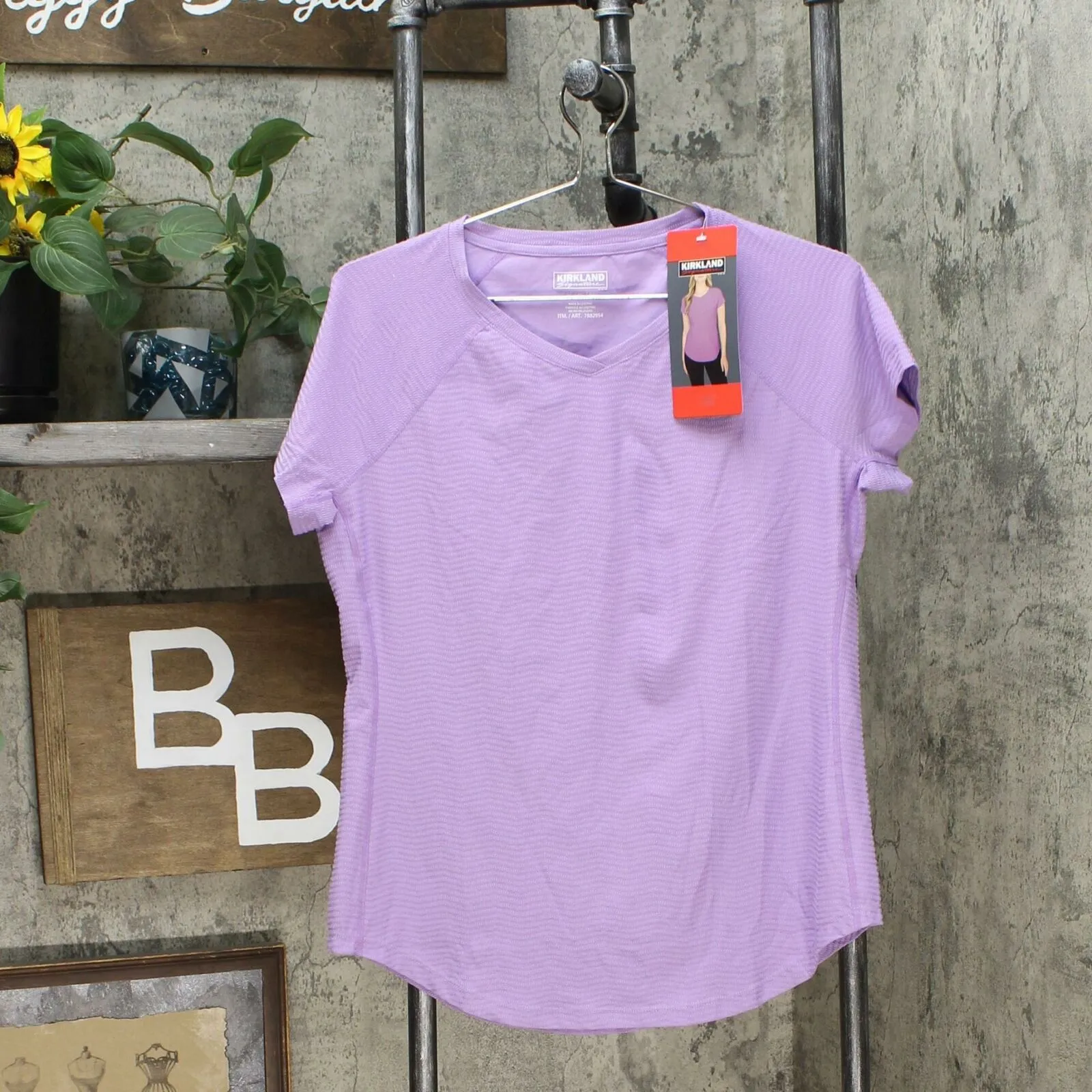 Kirkland Signature Women's Active V-Neck Textured T-Shirt
