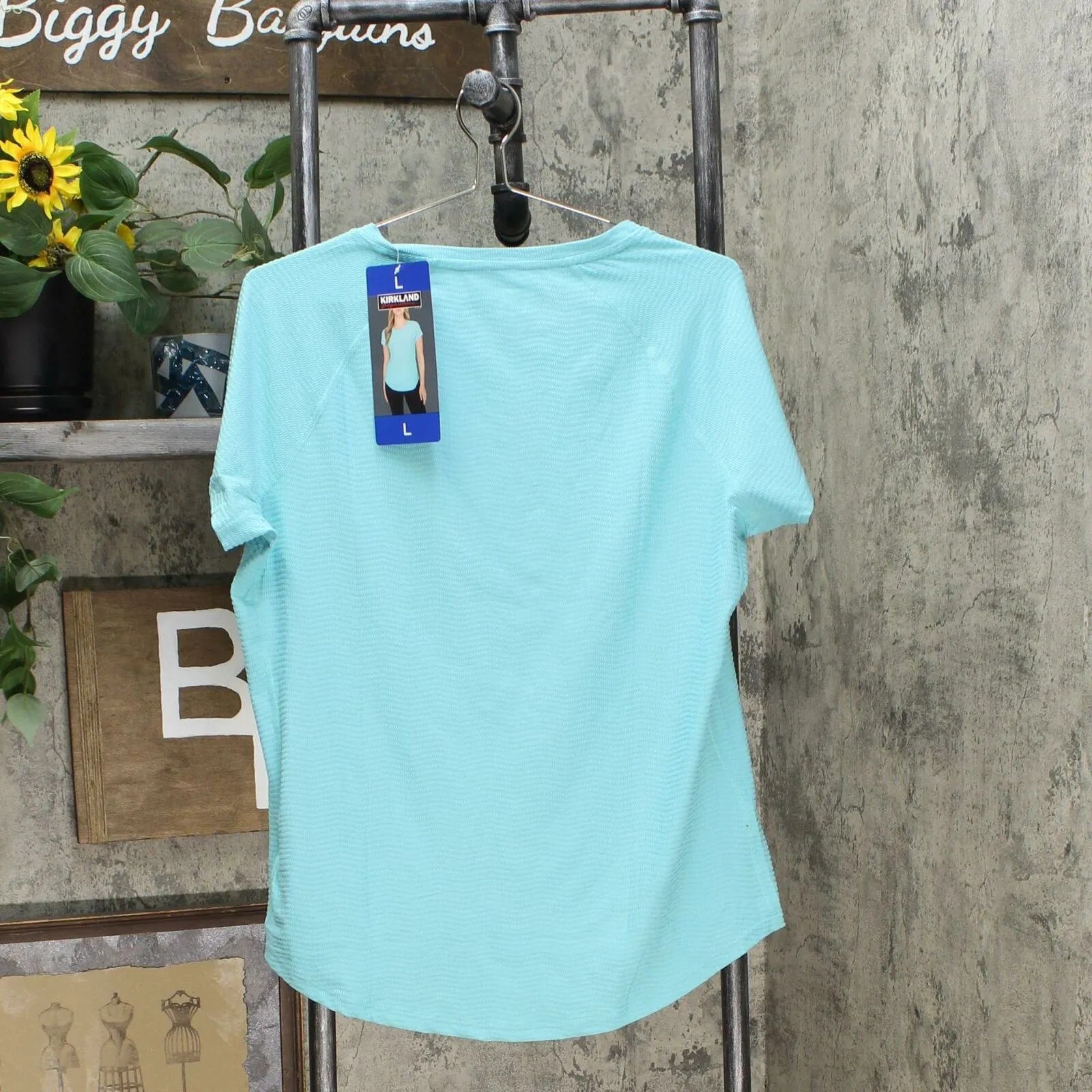 Kirkland Signature Women's Active V-Neck Textured T-Shirt