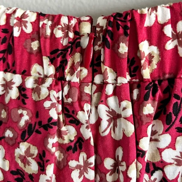 KIVARI Pasadena Shorts in Warm Red Floral Pattern XS NWT- SALE