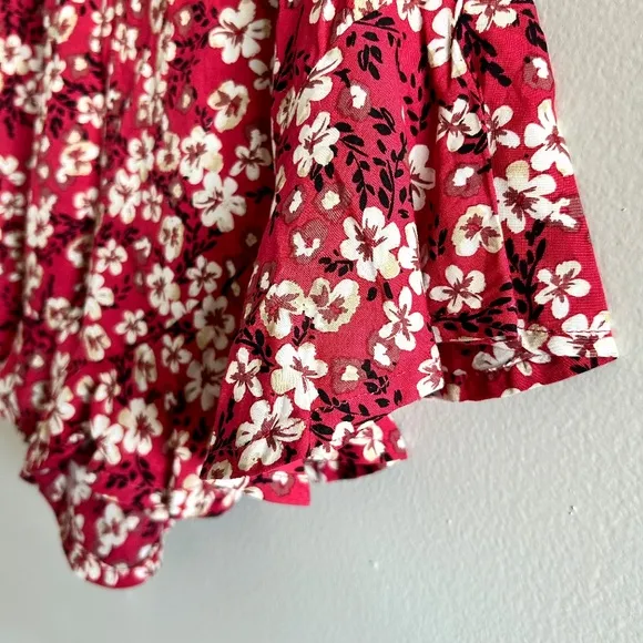 KIVARI Pasadena Shorts in Warm Red Floral Pattern XS NWT- SALE
