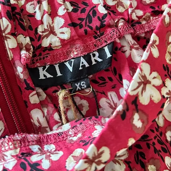 KIVARI Pasadena Shorts in Warm Red Floral Pattern XS NWT- SALE