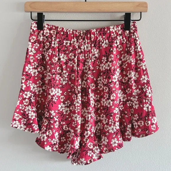 KIVARI Pasadena Shorts in Warm Red Floral Pattern XS NWT- SALE