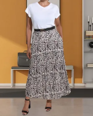 Ladies Allover Print Cream Pocket Skirt