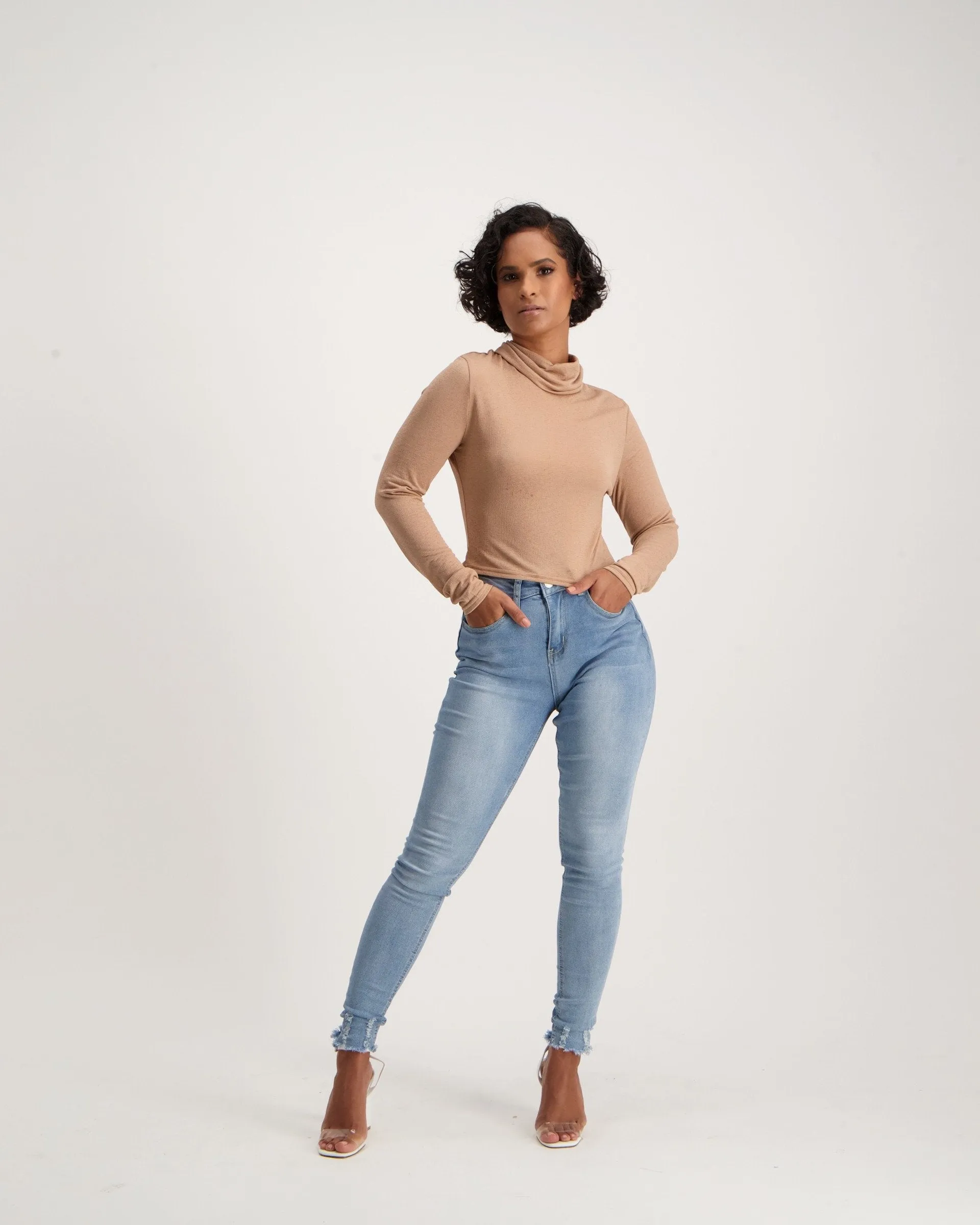 Ladies-Long Sleeve Crop Crinkle Turtle Top