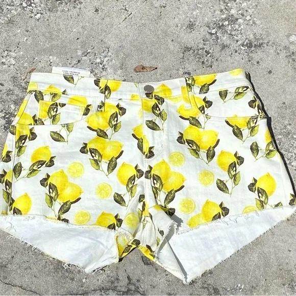 L'agence Audrey Mid Rise Lemon Print Shorts Denim Jean Shorts - Size 26
