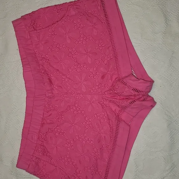Lilly Pulitzer shorts hot pink eyelet material size Med