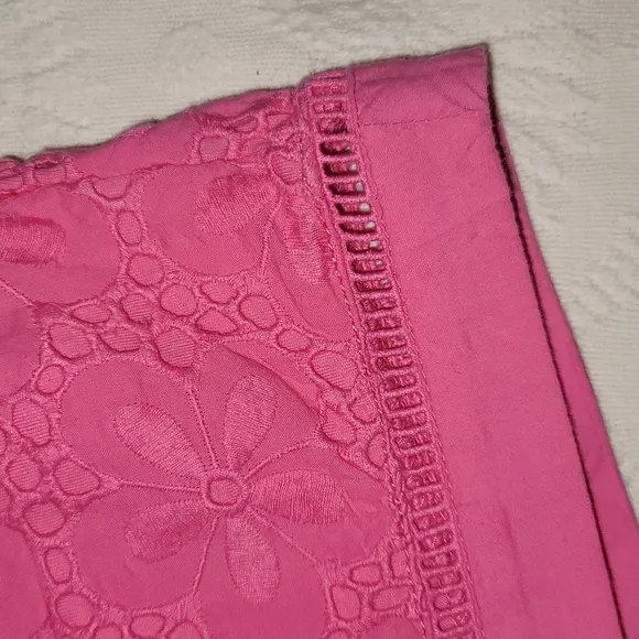 Lilly Pulitzer shorts hot pink eyelet material size Med