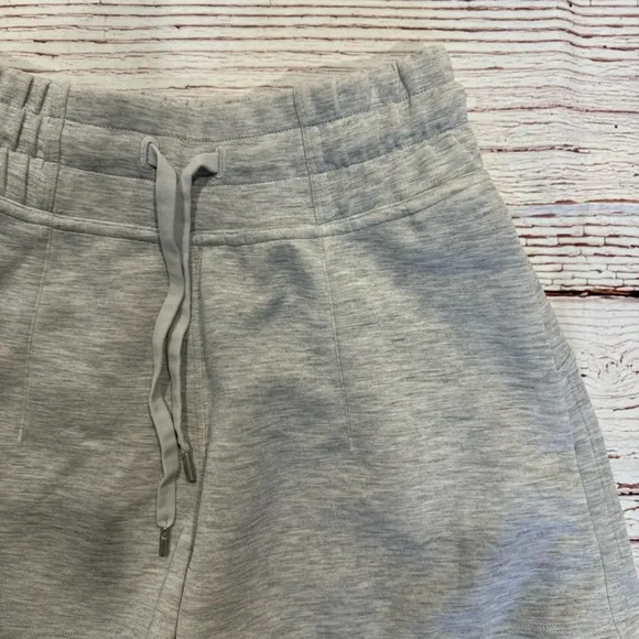 Lululemon Soft Ambitions High Rise Short 4&quot; Heathered Core Ultra Light Grey Sz 0