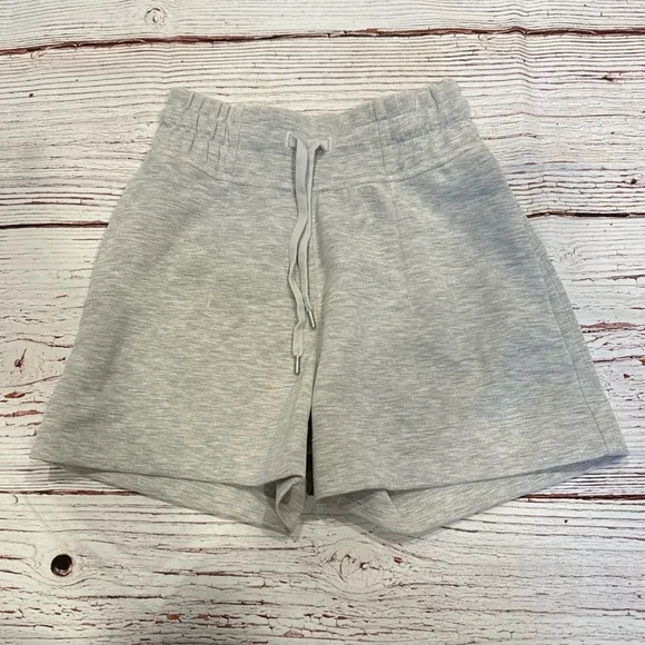 Lululemon Soft Ambitions High Rise Short 4&quot; Heathered Core Ultra Light Grey Sz 0