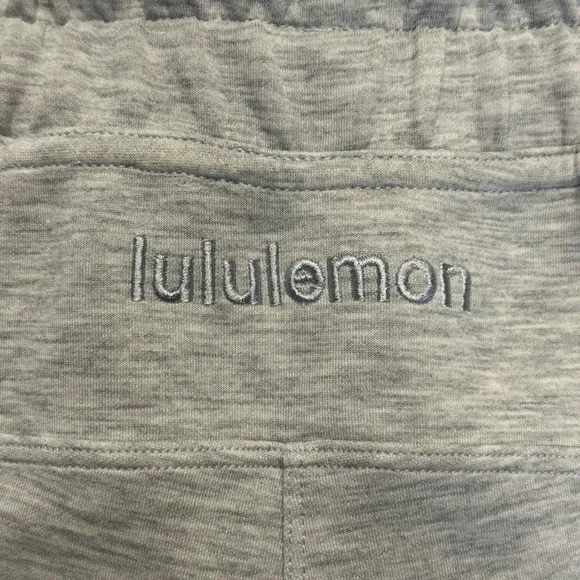 Lululemon Soft Ambitions High Rise Short 4&quot; Heathered Core Ultra Light Grey Sz 0