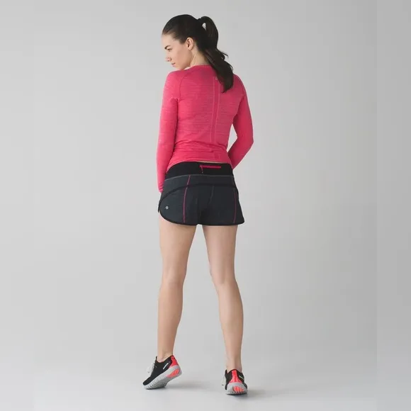 Lululemon Speed Short 4-way Stretch 2.5&quot; in Heathered Black / Black / Boom Juice