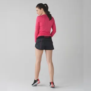 Lululemon Speed Short 4-way Stretch 2.5&quot; in Heathered Black / Black / Boom Juice