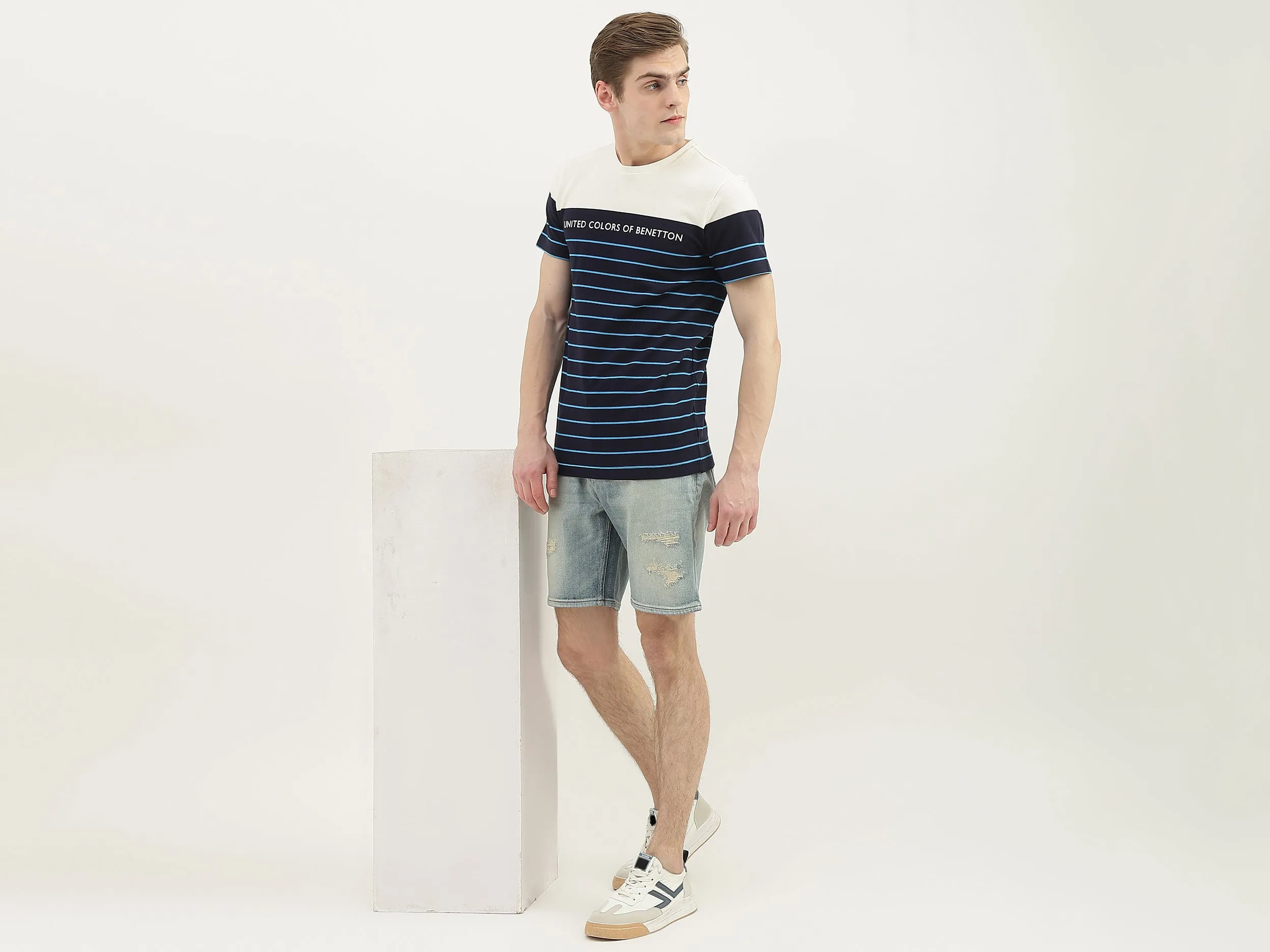 Men Solid Slim Fit Shorts