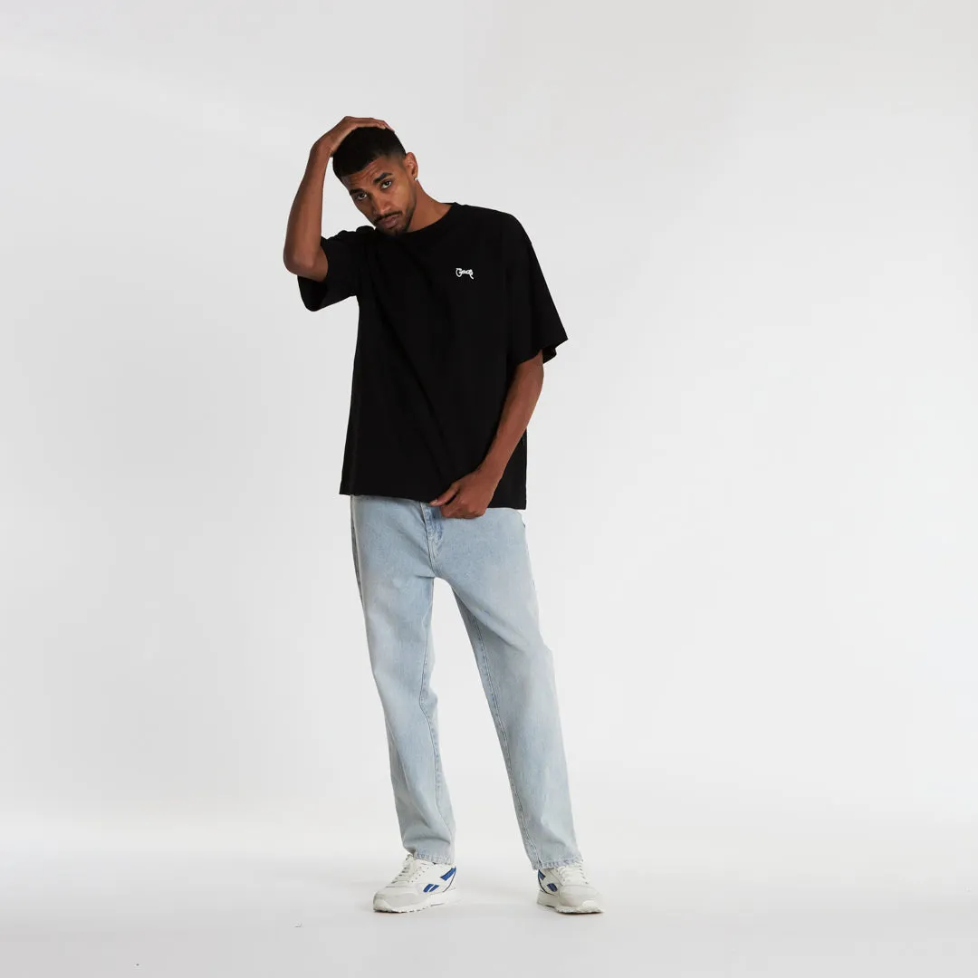 MEN'S BASIC SCRIPT BOX FIT T-SHIRT