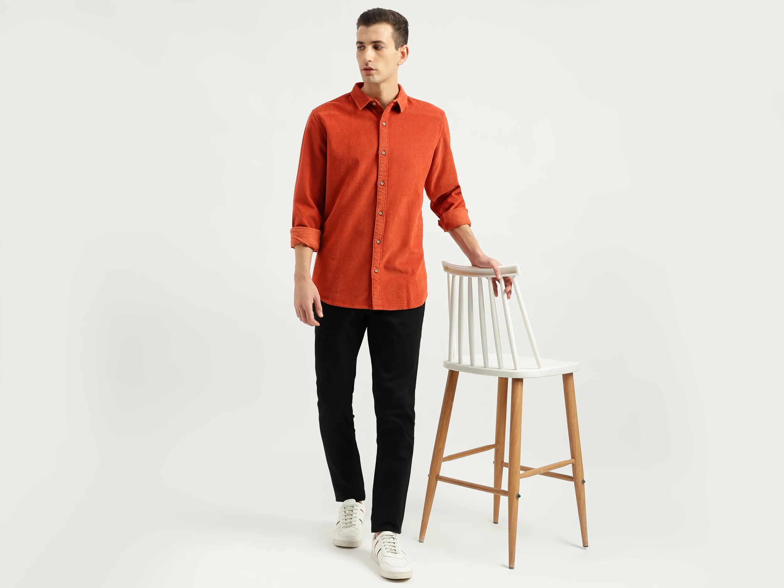 Men's Regular Fit Spread Collar Textured Shirts