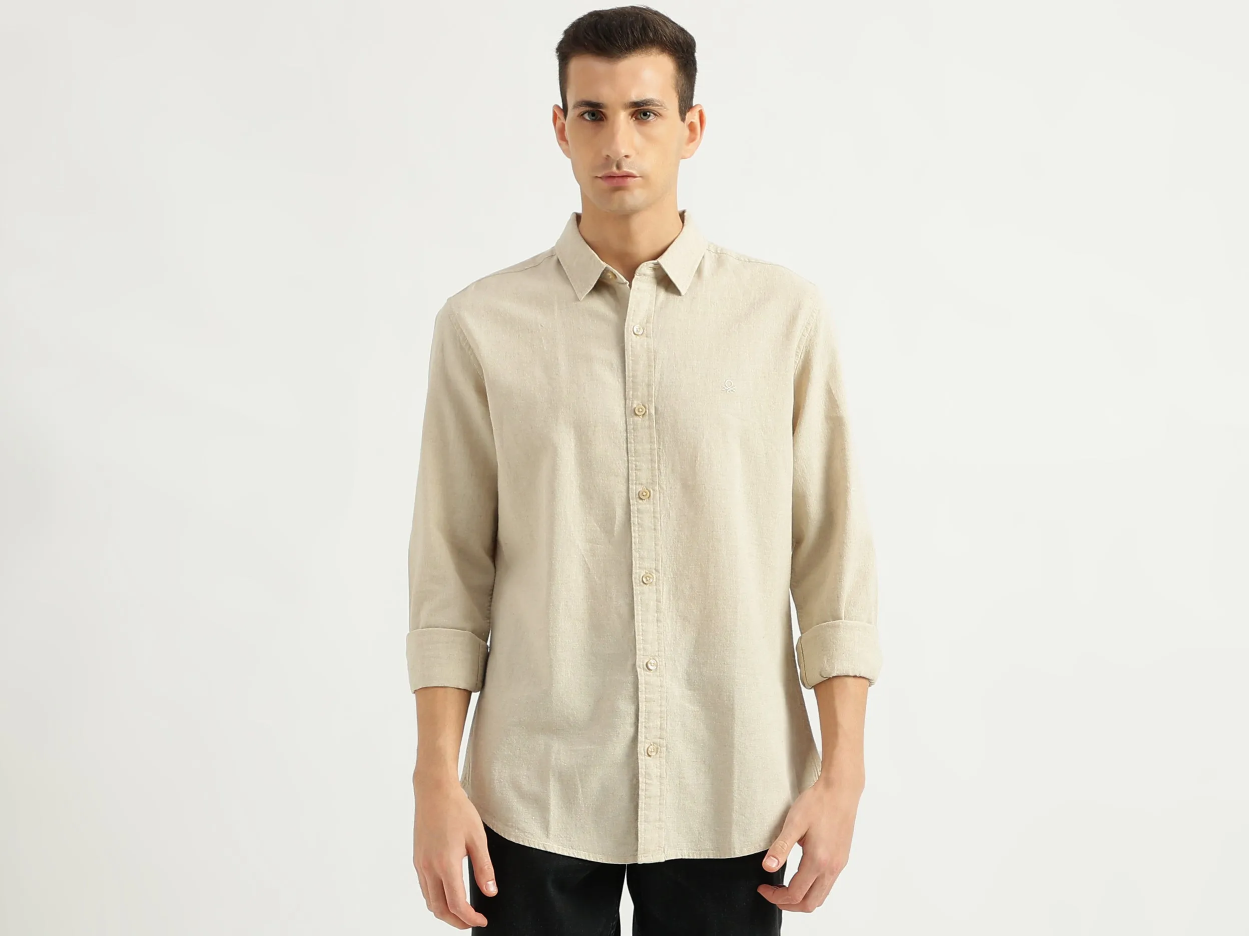 Men's Slim Fit Spread Collar Textured Shirts