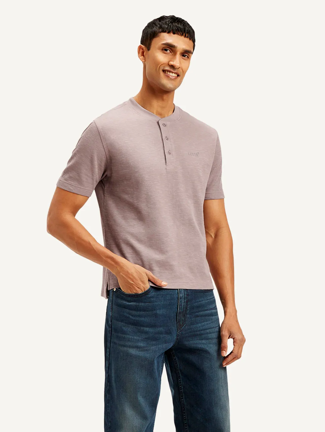 Men's Solid Slim Fit T-shirt