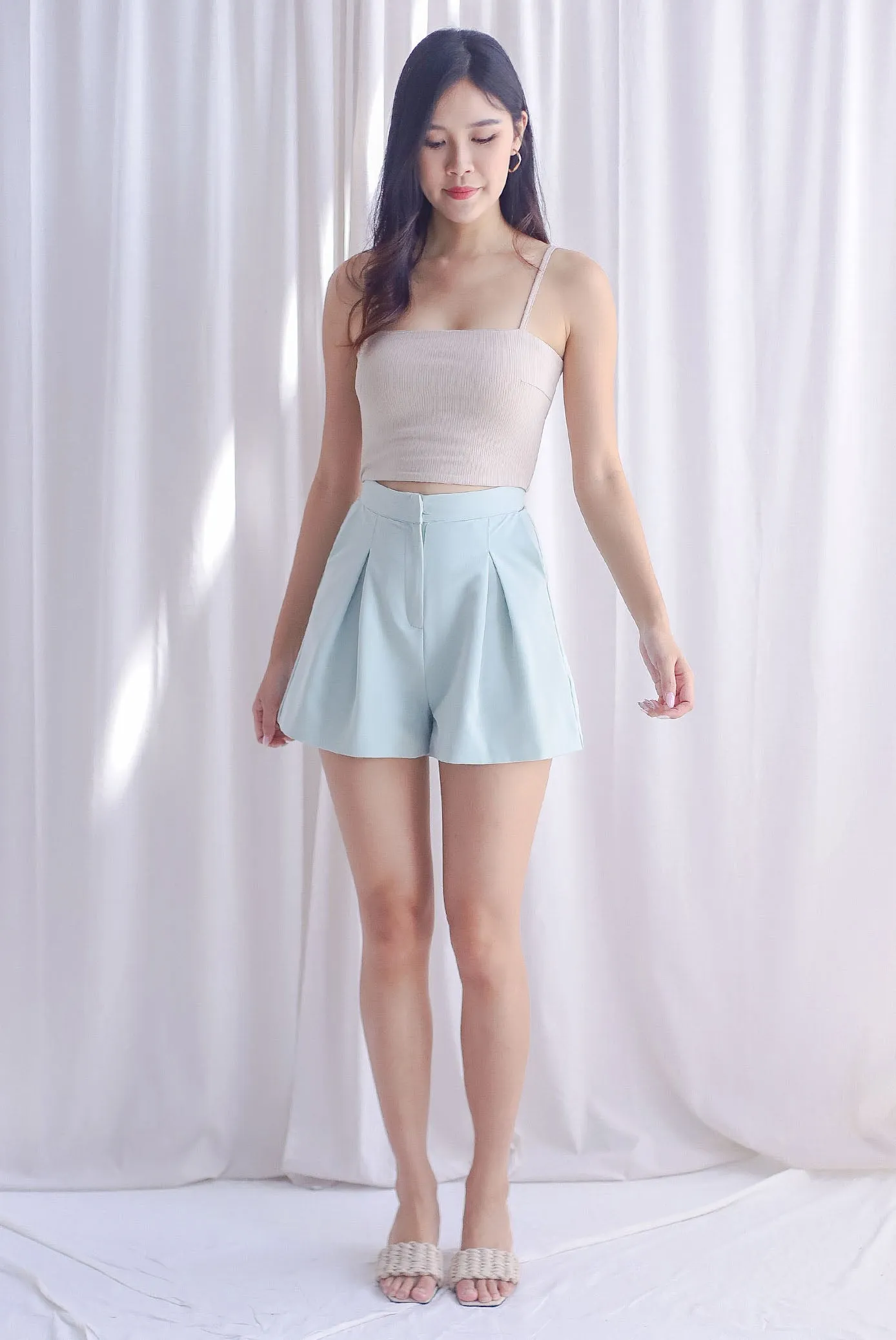 Mishka Pleat Box Shorts In Sage