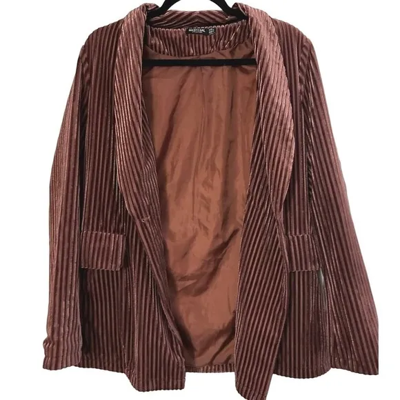 Nasty Gal Collection Nasty Says Relax Velvet Blazer Size 6