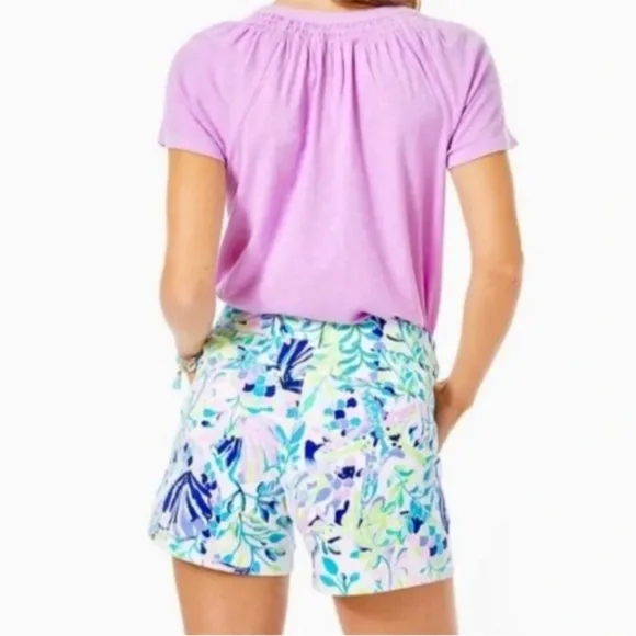 NWT Darling Lilly Pulitzer Callahan Shorts in Size 4. Cute beach themed shorts!