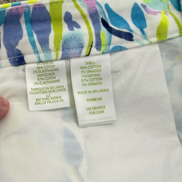 NWT Darling Lilly Pulitzer Callahan Shorts in Size 4. Cute beach themed shorts!