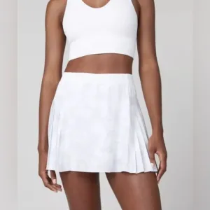 NWT Spanx Women’s Get Moving Pleated Skort Skirt Shorts White Camo 50273R SMALL