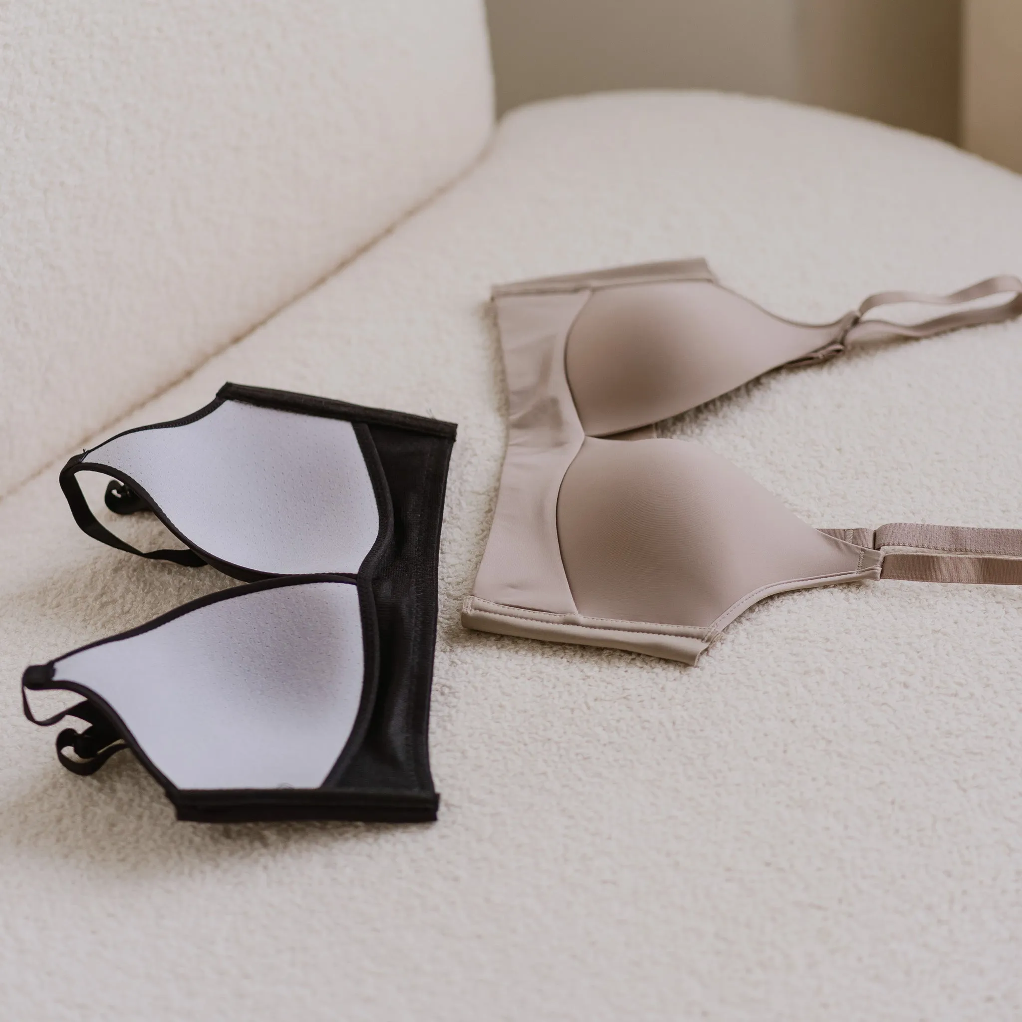 Oh-So-Light! Deep V-Plunge Lightly-Lined Wireless Bra in Soft Khaki