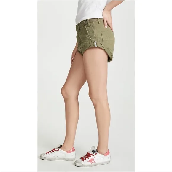 One Teaspoon Militaire Bandits Cargo Khaki Denim Shorts - 31