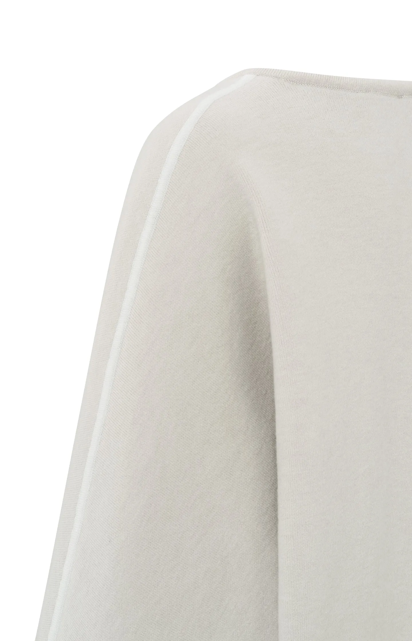 Oversized sweater with V-neck and long sleeves
