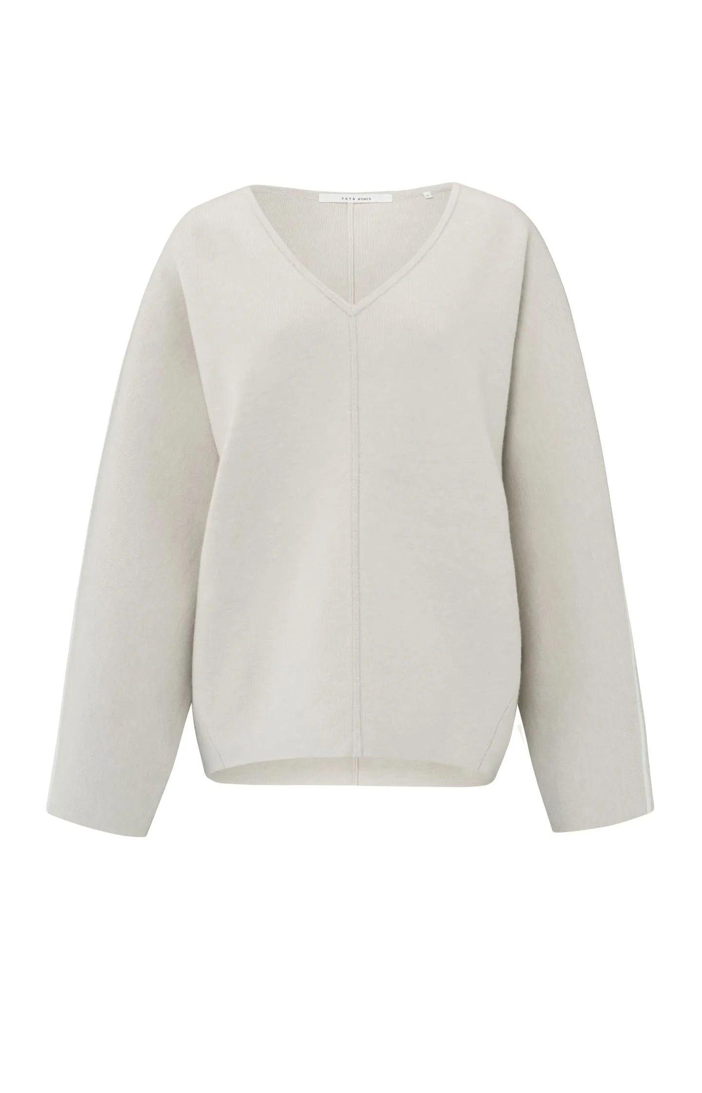 Oversized sweater with V-neck and long sleeves