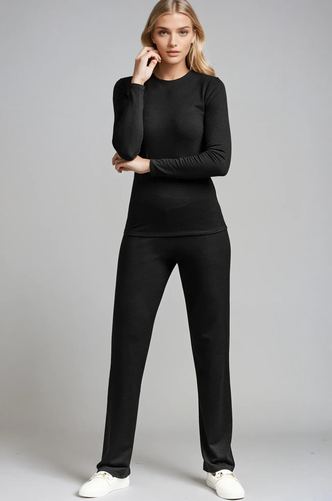 PAULA RYAN Slim Fit Crew Neck Top - Merino - Black